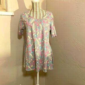 Grey background pink and blue flower Perfect Tee